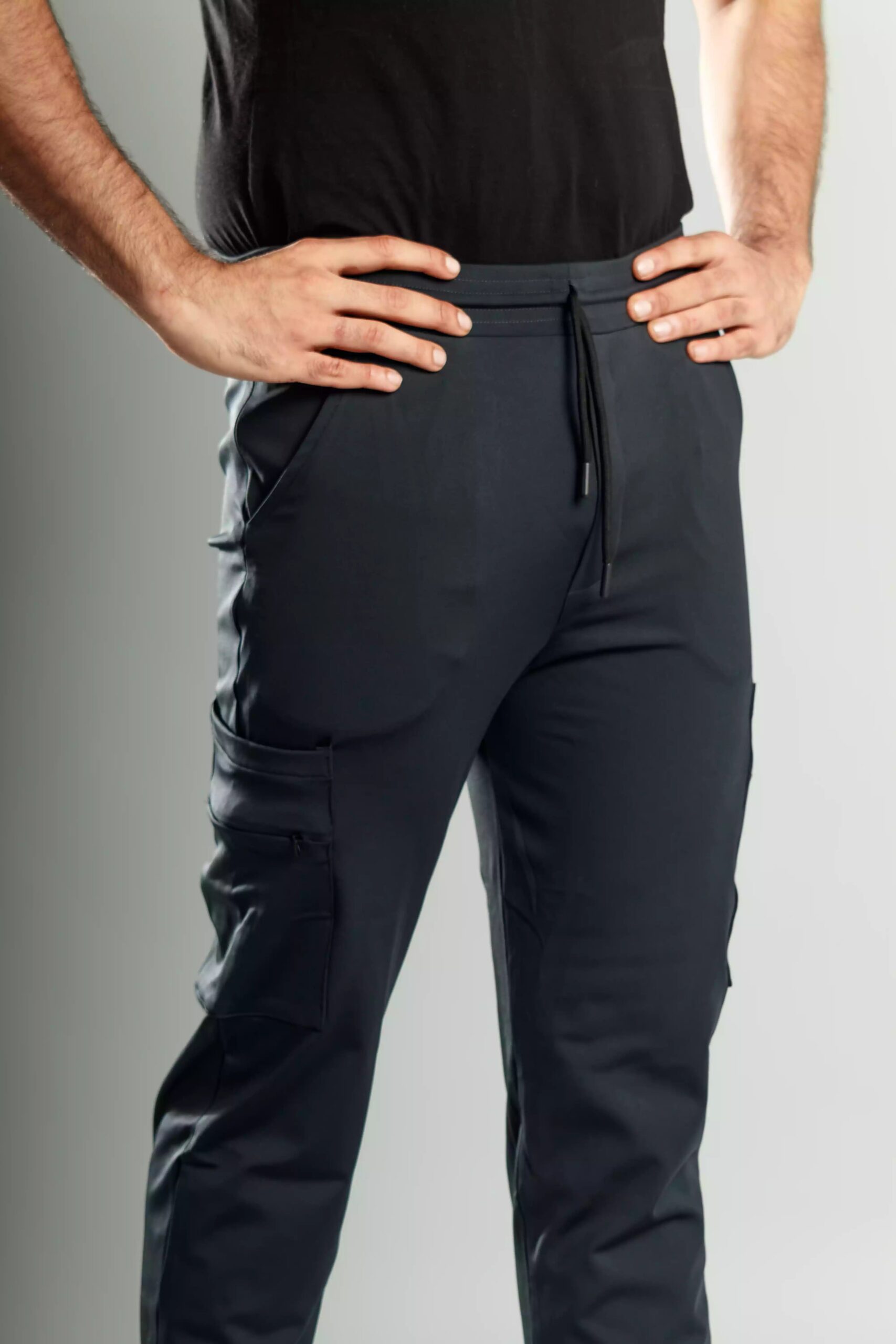 Joggers vs Monitor Pants: What’s the Distinction & Which One to Select? Joggers vs Monitor Pants: What’s the Distinction & Which One to Select?