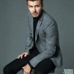 Greatest Blazer & T-shirt Outfits For Guys | 10 Appears to be like To Strive Now