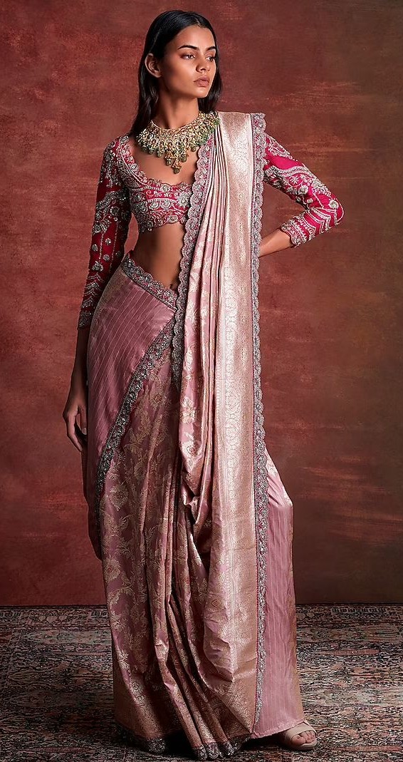 Completely different Sorts of Sarees Each Lady Ought to Know About Completely different Sorts of Sarees Each Lady Ought to Know About